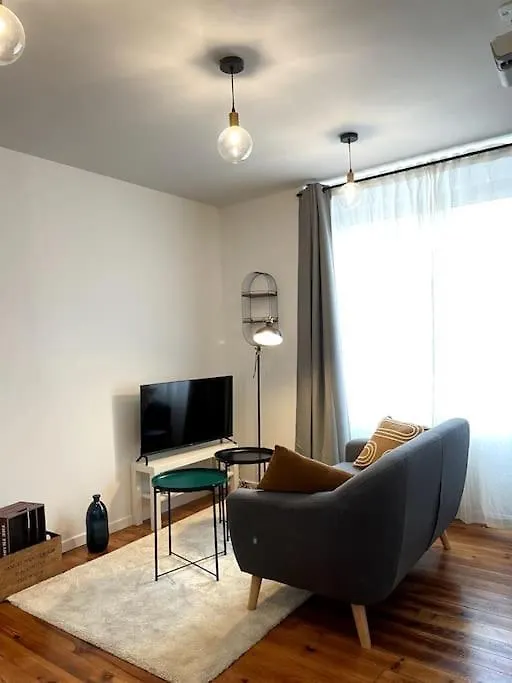Appartement En Centre-Ville Brest 0*,  France